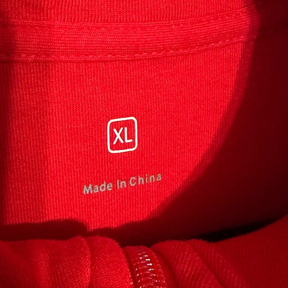 Apple Store employee red 1/4 zip pullover sweatshirt Size X-large‎